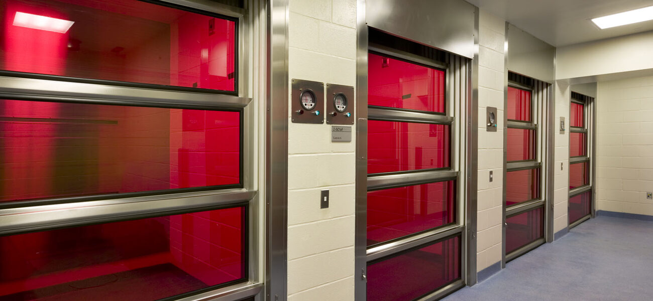 Horizontally Telescoping Cubicle Doors