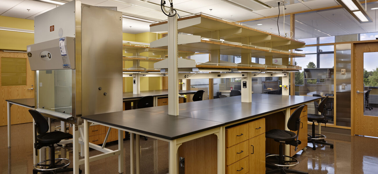 Modular Lab Benches