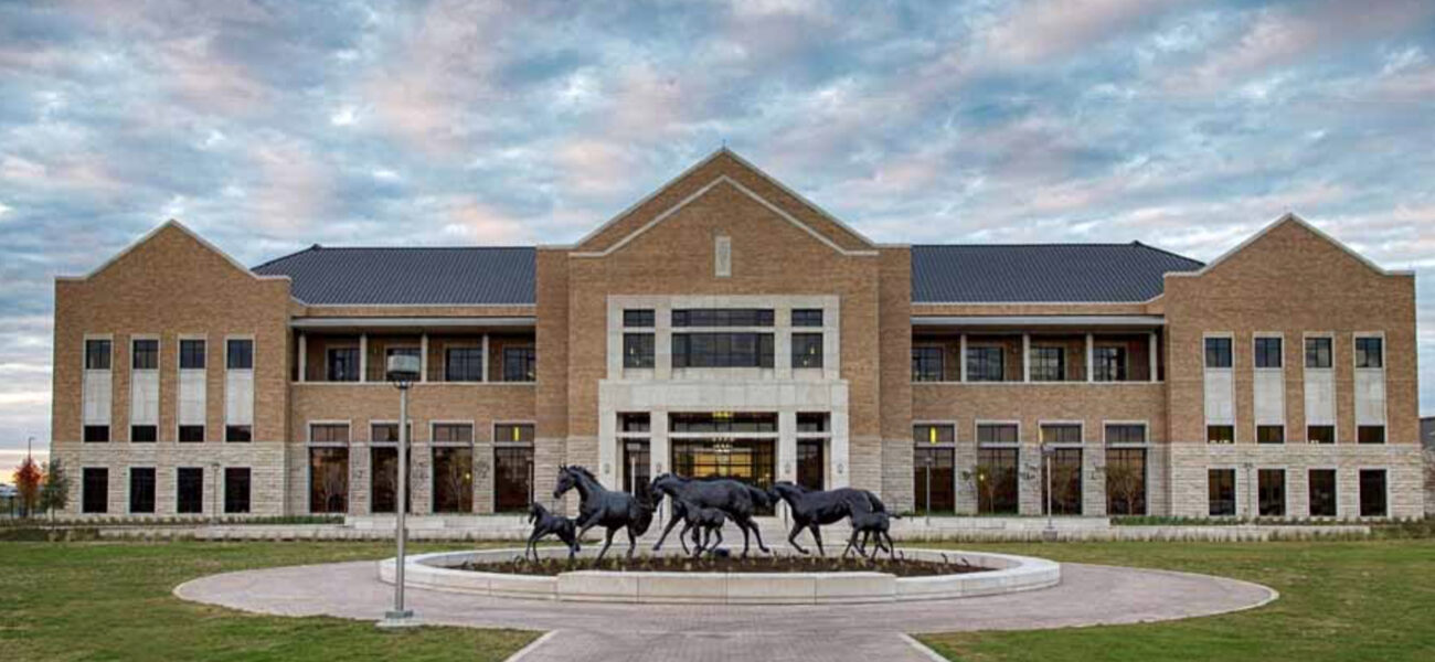 Veterinary and Biomedical Education Complex 